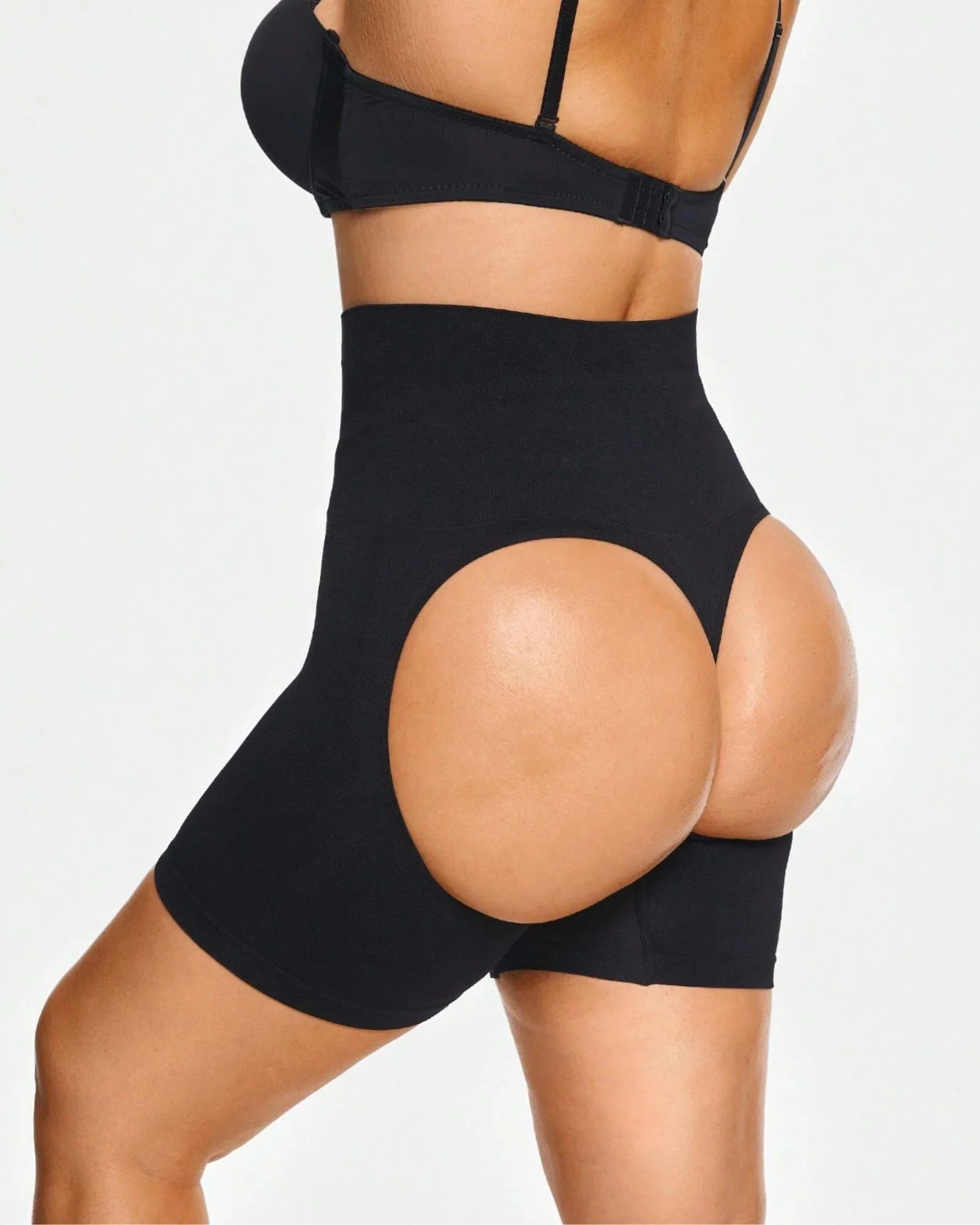 Short Gainant Fesses Ouvertes
