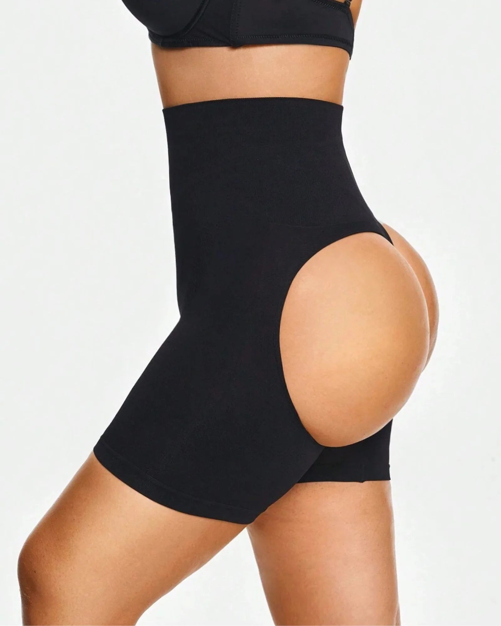 Short Gainant Fesses Ouvertes